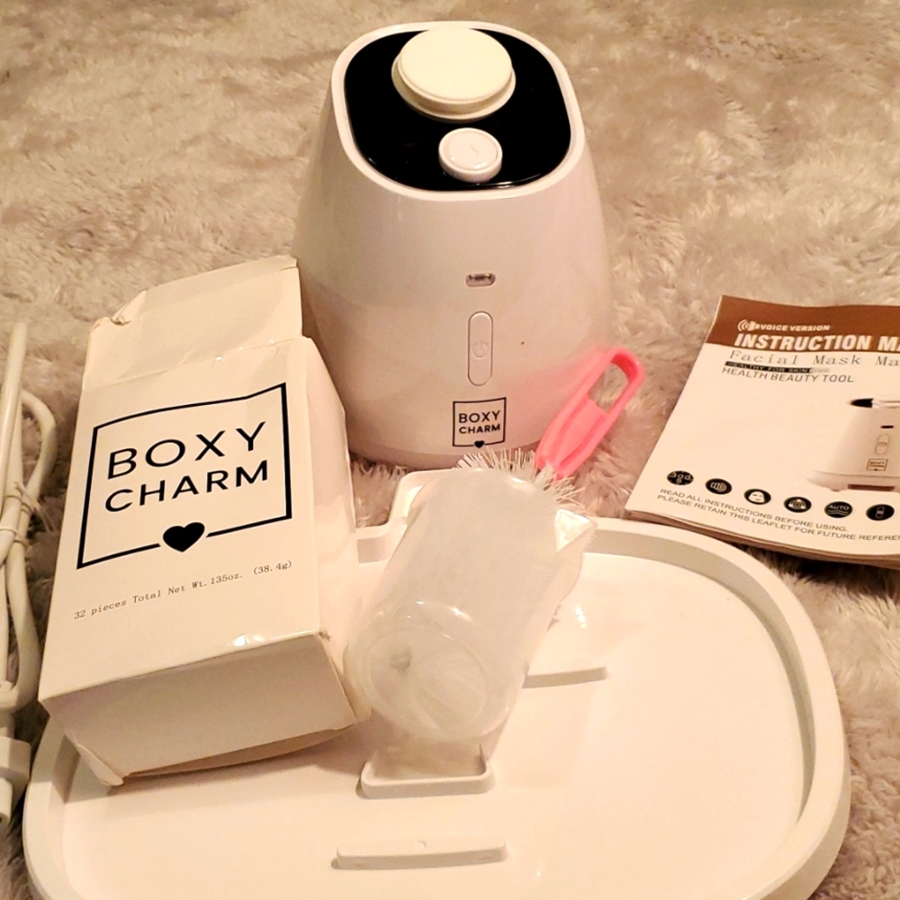 NWOT Facial Mask Machine - Picture 4 of 4